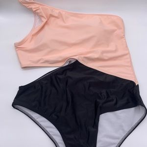 Inadays Woman’s One Piece One Shoulder Side Cutout Swim Suit, L, Peach Black